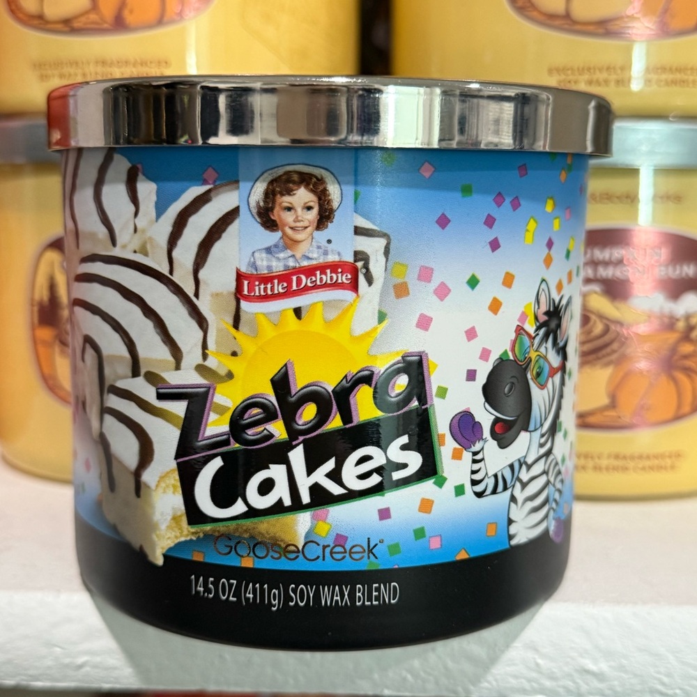 Goose Creek Zebra Cakes Candle